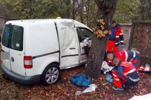 Neděle na Karlovarsku. Hasiči jezdili od nehody k nehodě