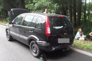 Při nehodě u obce Damice na Karlovarsku se zranilo šest osob