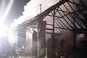 Novoroční oslavy způsobily v jihočeských Nítovicích požár stodoly