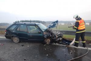 Šest zraněných na sjezdu dálnice D3 u Plané nad Lužnicí. Přiletěl i vrtulník