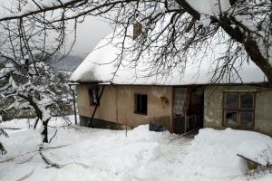V Nedašově Lhotě hořel rodinný dům. Zrada byla ve spalinových cestách