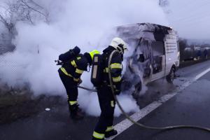 Požár dodávky u Bystřan