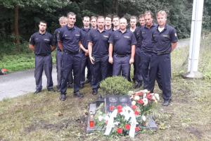 Nezapomínají. Hasiči uctili památku zemřelých kolegů při výkonu služby Nezapomínají. Hasiči uctili památku zemřelých kolegů při výkonu služby