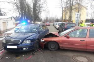 Časté dopravní nehody zaměstnávaly hasiče na Jičínsku a Královédvorsku