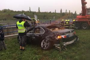 Hasiči při návratu ze soutěže zachránili osoby z potopeného vozidla