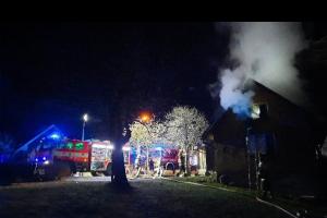 Někomu hořela střecha nad hlavou. Požár rodinného domu