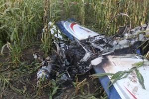 Ve Strakonicích se zřítil z oblohy ultralight, pilot se štěstím přežil