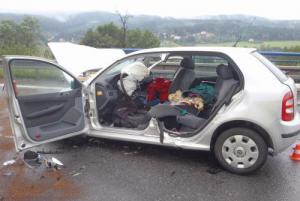 Tragická nehoda v Mostech u Jablunkova. Čtyři zraněné osoby a smrt malé školačky