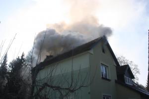 Extra: Očima hasiče. Zejména, když mu na hlavu padá hořící střecha (VIDEO) Extra: Očima hasiče. Zejména, když mu na hlavu padá hořící střecha (VIDEO)