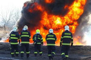 Extra: Kondiční trénink hasičů. Zkuste to a dva dny se nehnete (VIDEO) Extra: Kondiční trénink hasičů. Zkuste to a dva dny se nehnete (VIDEO)