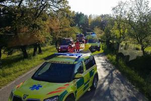 Děvčátko spadlo ze skály vysoké 8 metrů. Tříhodinový zásah hasičů