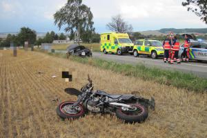 Motorkář se srazil s osobákem. Jeho poslední jízda v životě Motorkář se srazil s osobákem. Jeho poslední jízda v životě