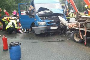 U nehody na Pardubicku se zranilo šest osob, z toho dvě děti