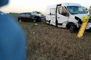 V Koclířově zemřel po nehodě řidič, další tři osoby jsou těžce zraněné
