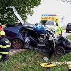 Při dopravní nehodě osobního auta u Dolních Němčic byly zraněny dvě osoby