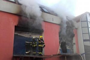 Smutek pražských hasičů. Jejich kolega a kamarád svým zraněním podlehl Smutek pražských hasičů. Jejich kolega a kamarád svým zraněním podlehl