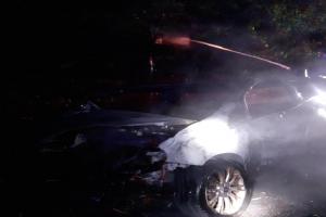 Požár osobního automobilu u Úžic na Mělnicku si vyžádal život jedné osoby