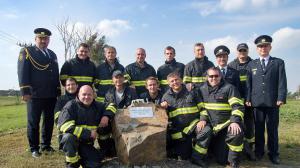 Ťuky, ťuk na základní kámen výstavby nové stanice ve Slavkově u Brna Ťuky, ťuk na základní kámen výstavby nové stanice ve Slavkově u Brna