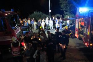Požár výškové budovy: Třináct zraněných a 95 evakuovaných osob