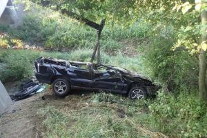 Osobák na střeše v Holasovicích. Zraněni čtyři lidé, dva z nich v bezvědomí
