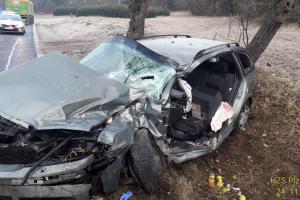 Osobák s náklaďákem a cisterna s osobákem. Zranění řidiči Osobák s náklaďákem a cisterna s osobákem. Zranění řidiči