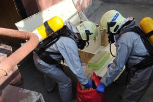 Hasiči zasahovali v areálu FN Královské Vinohrady, unikl tam formaldehyd
