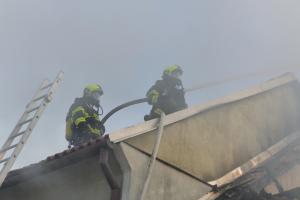 Požár domu v Černovicích na Blanensku způsobil vysokou škodu