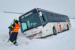 Stovky událostí řešili hasiči na území Moravskoslezského kraje v souvislosti se zimním počasím