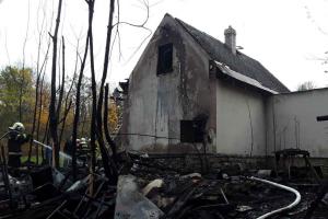 Na Dušičky bude někomu opravdu smutno. Hořela mu střecha nad hlavou