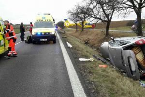 Na Štěpána asi nezapomenou. K nehodě dvou vozidel přiletěl i vrtulník