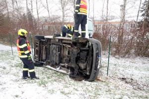 Sobota na Zlínsku: Hasiče zaměstnávala série dopravních nehod