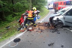 Kolize dvou vozidel u Bílé na Frýdecko-Místecku: Sedm zraněných