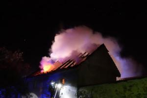 Ve Strážkovicích hořela stodola, škoda za milión
