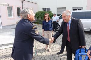 Návštěva ze zahraničí. Naši hasiči si vyměnili zkušenosti s Gruzínci Návštěva ze zahraničí. Naši hasiči si vyměnili zkušenosti s Gruzínci