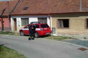Smutný nález hasičů. Požár v domě na Břeclavsku zabil seniora