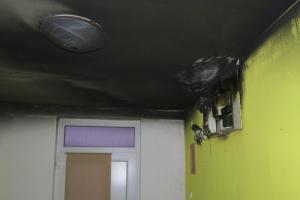 Nějakou dobu drželi černou hodinku. V domě shořel rozvaděč silnoproudu
