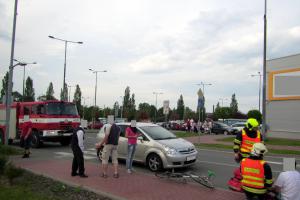 U Hamrů nad Sázavou se střetl cyklista s traktorem. S odřeninami nevyvázl
