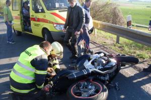 Očima motorkáře. Tentokrát velkých klikařů, kteří na silnici přežili (VIDEO) Očima motorkáře. Tentokrát velkých klikařů, kteří na silnici přežili (VIDEO)