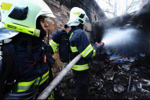 Požár ve skladu olejů škodu nenapáchal, objekt byl v demolici