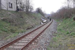 V Lubech se srazil vlak s osobním automobilem. Jeden člověk nepřežil