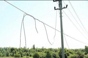 Následky vichřice: Výpadky elektrické energie a spojení v Karlovarském kraji