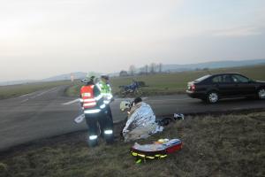 Motorkáři toužící po nebeské bráně už se snaží. Další skončil v nemocnici