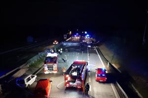 Nehoda u Brna zastavila provoz na dálnici D1. Vyhasl i jeden lidský život