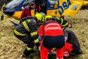 Pád paraglidisty při startu u obce Volovice