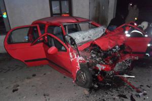 Chevrolet se srazil s náklaďákem. Pro řidičku to byla poslední jízda v životě