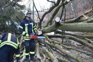 Fičák v Moravskoslezském kraji: Hasiči zasahovali v kuse 24 hodin