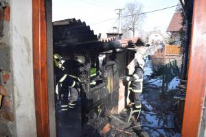 Děda Mráz už hasiče pěkně štve. Nejen že vydatně podporuje hoření
