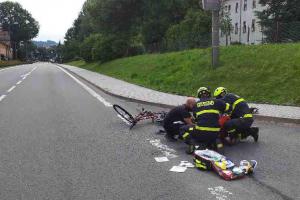 Zraněná cyklistka po střetu s motorkářem v Králíkách