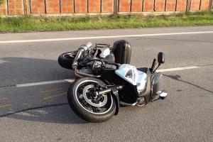 Extra: Počet mrtvých motorkářů neklesá, jejich sebevědomí taky ne (VIDEO) Extra: Počet mrtvých motorkářů neklesá, jejich sebevědomí taky ne (VIDEO)