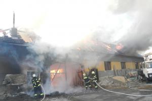 Z dílny na dům. Požár v Nemějicích za dva milióny